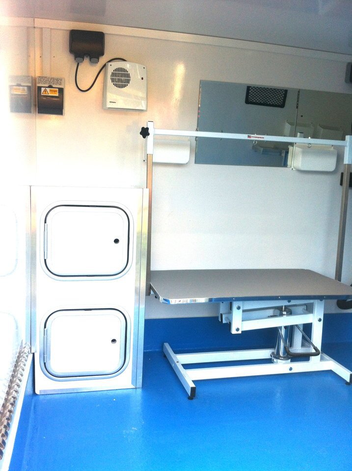 Deluxe Pet Grooming Vehicle Conversions