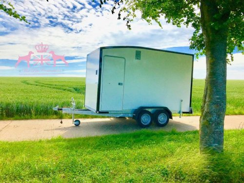 12ft Trailer with a Deluxe 