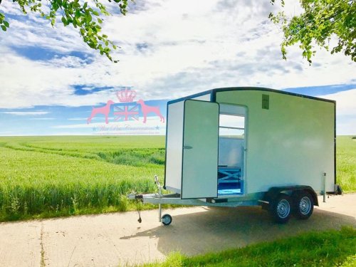 12ft Trailer with a Deluxe 