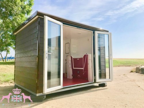 10x8ft G;Room Pod with a Deluxe