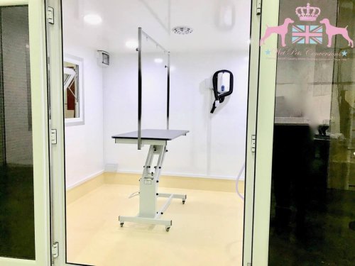 10x8 Groom pod with wood effect cladding in grey with a bespoke two tone conversion with extras