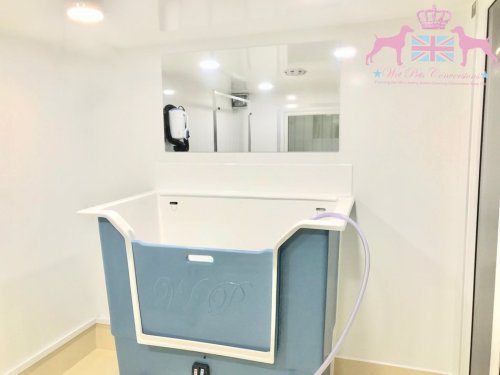 10x8 Groom pod with wood effect cladding in grey with a bespoke two tone conversion with extras