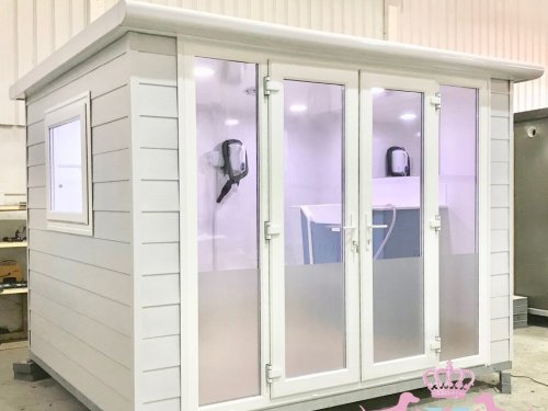 10x8 Groom pod with wood effect cladding in grey with a bespoke two tone conversion with extras