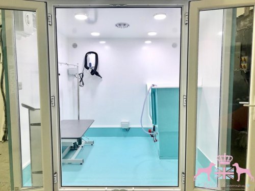 7x8ft Pod with a Bespoke conversion and Vinyl wrap in turquoise aged wood effect