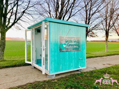 7x8ft Pod with a Bespoke conversion and Vinyl wrap in turquoise aged wood effect