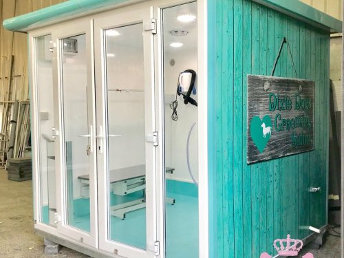 7x8ft Pod with a Bespoke conversion and Vinyl wrap in turquoise aged wood effect