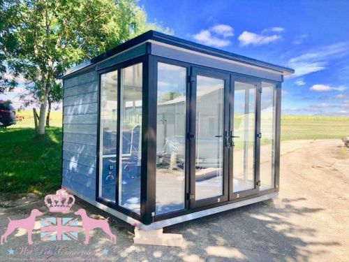 TRIPLE ASPECT POD WITH FIBRE CLAD