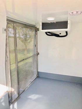 Air Pets Van